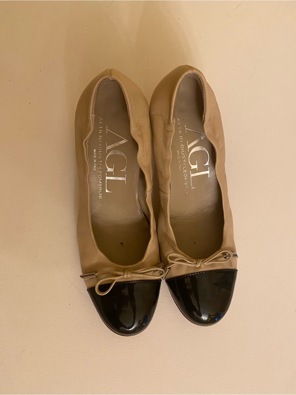 AGL Beige Leather Pump Black Patent Toe Size 7.5